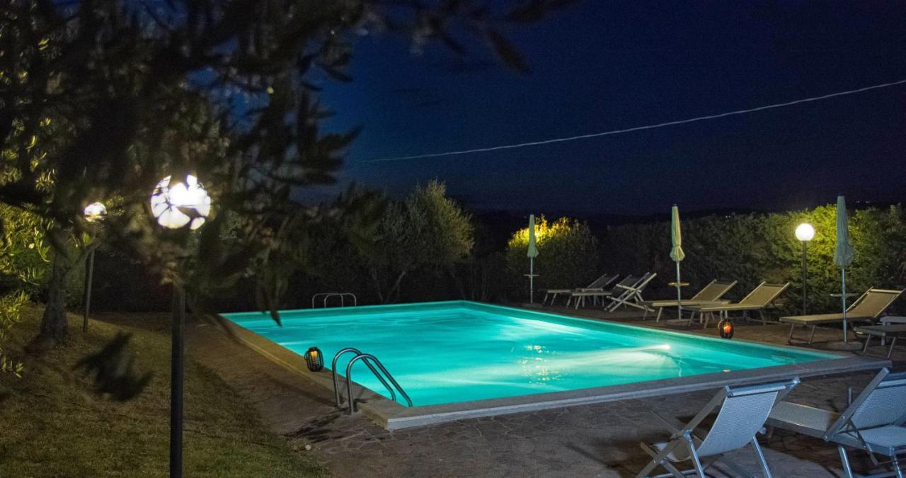 B&B Le Logge Di Sopra Asciano Exteriér fotografie
